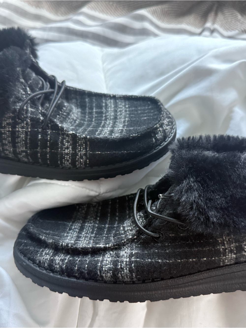 Hey Dude Women's Black Plaid Faux-Fur Lined Slip-Ons